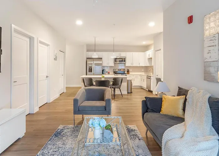 Landing Modern 2bd Clubhouse Gym *