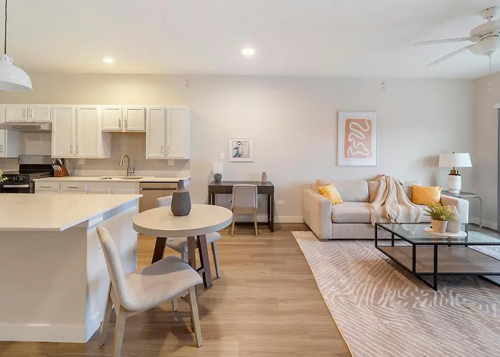 Landing Modern 2bd Clubhouse Gym * Chicago